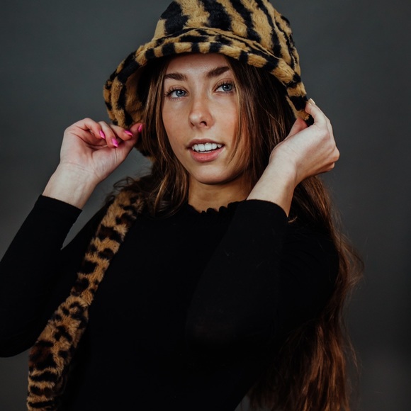 Meet your Posher, Ella - Picture 5 of 7